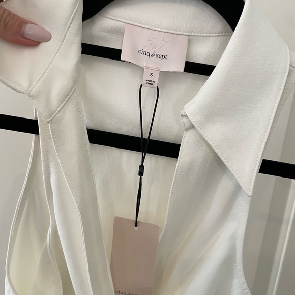 NWT Cinq a Sept Top, JUST purchased! - Picture 8 of 10